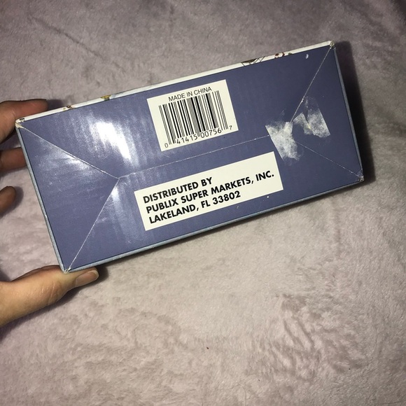 PUBLIX Season's Greeters Salt & Pepper Shakers (Mr. & Mrs. Santa Claus) New - Picture 14 of 16